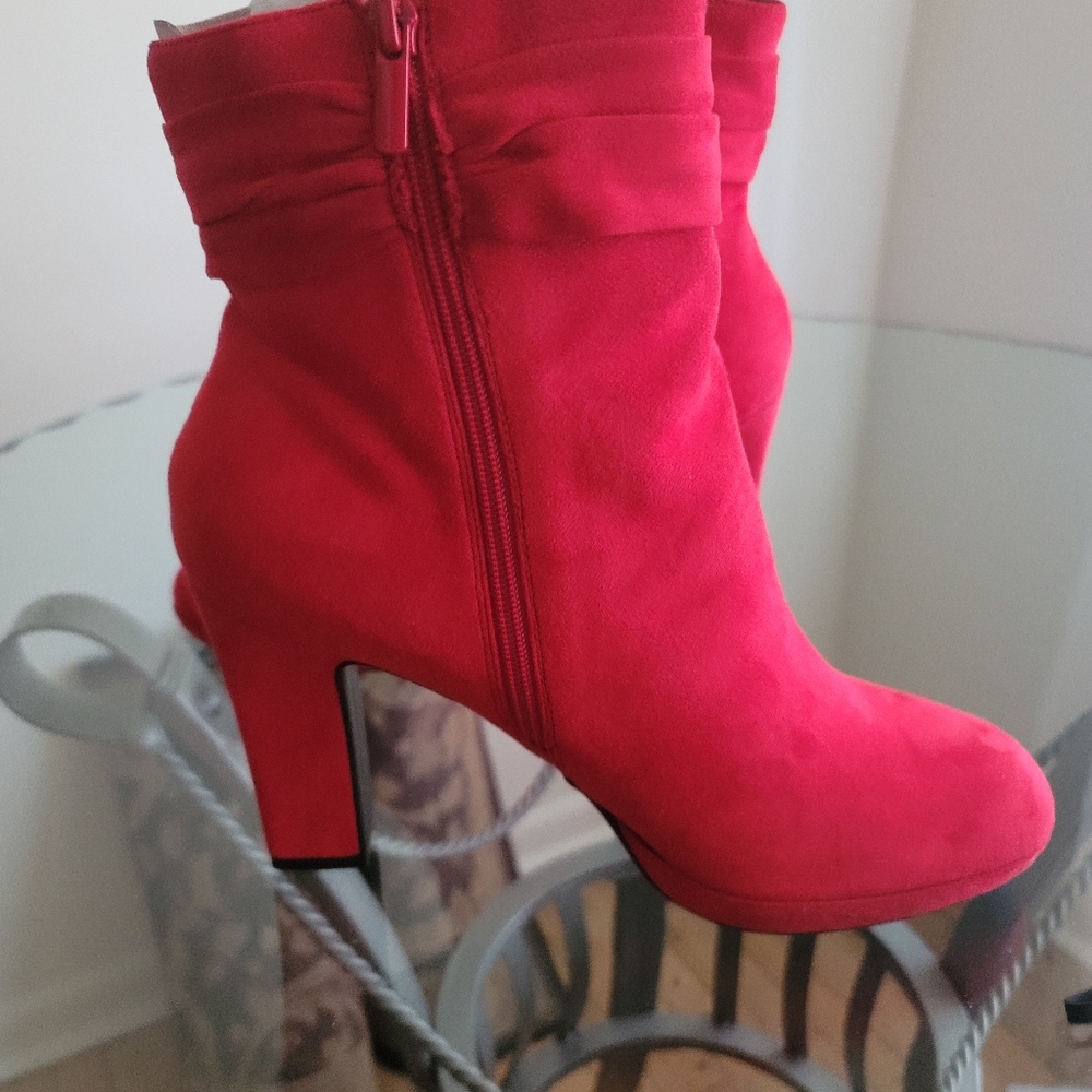 NIB Impo red wedge ladies boots size 11. - Picture 5 of 6